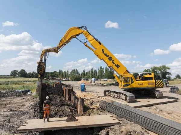 Spundwandverbau Sterk Spezialtiefbau – Techniken – Spundwandverbau
