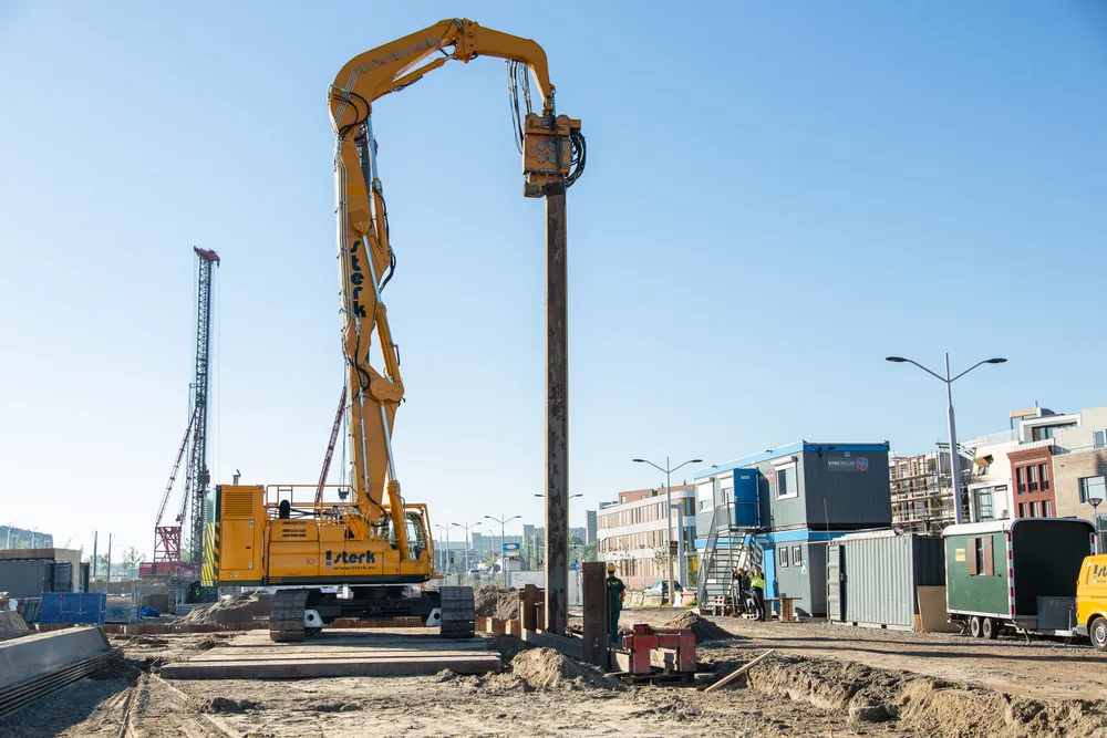 Sterk Spezialtiefbau – Leistungen – Rückbau Spündwande Sterk Spezialtiefbau – Leistungen – Rückbau Spündwande