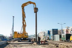 Vibrationsrammung Sterk Spezialtiefbau – Leistungen – Rückbau Spündwande