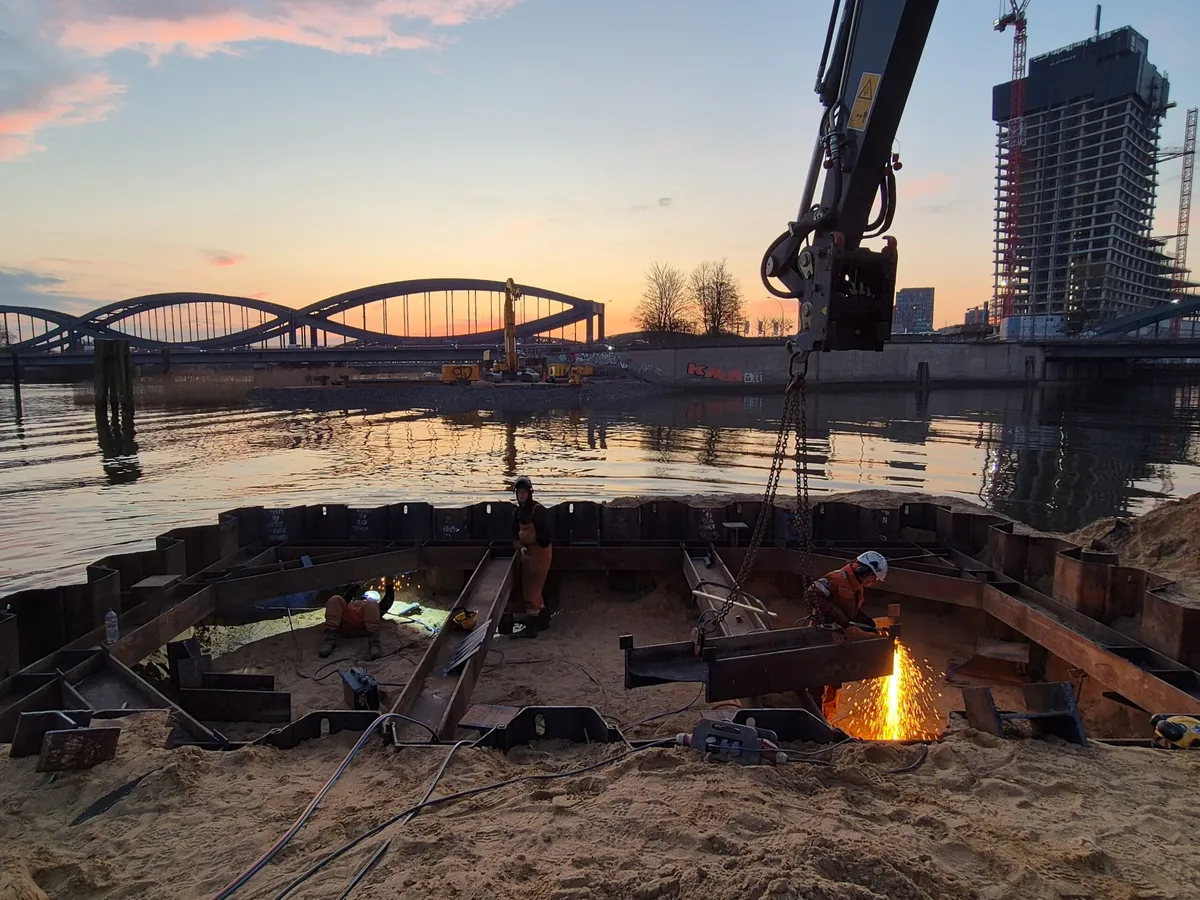 2025-03-20_18-38-27_23.24.10.010 Entenwerder Brücke_ 2025-03-20_18-38-27_23.24.10.010 Entenwerder Brücke_